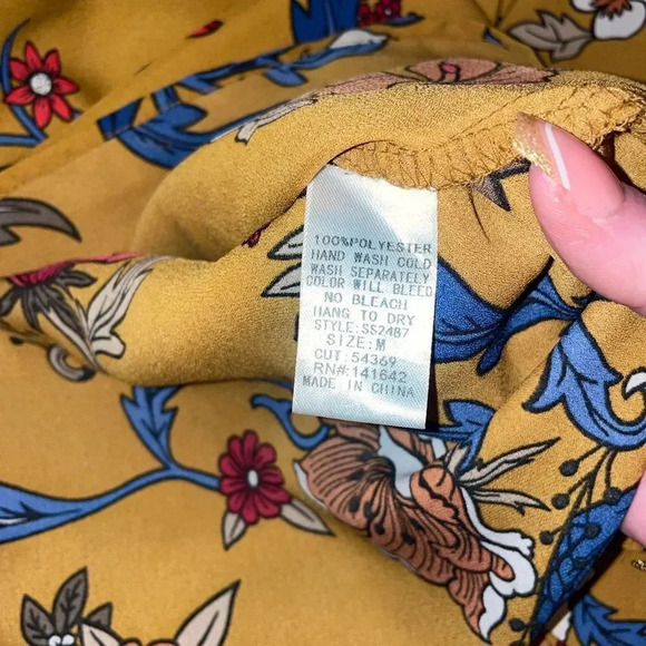 SHE + SKY  MULTI COLOR FALL FLORAL SMOCKED WAIST MAXI DRESS WIDE SLEEVES SIZE M - Picture 6 of 15